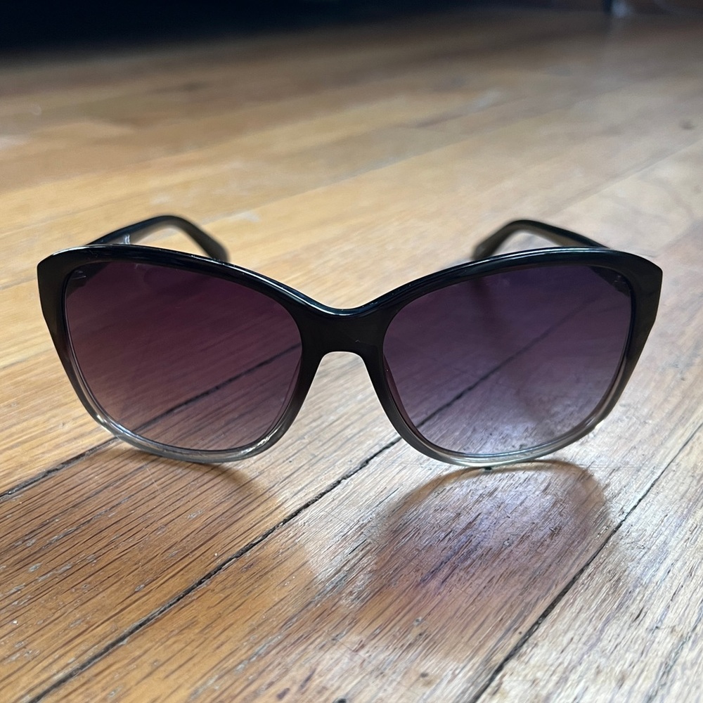 Black Kate spade sunglasses